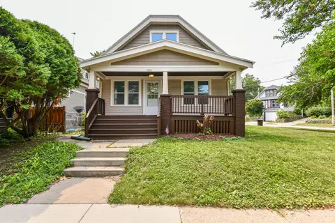 2229 Eden, Saint Francis, WI 53235