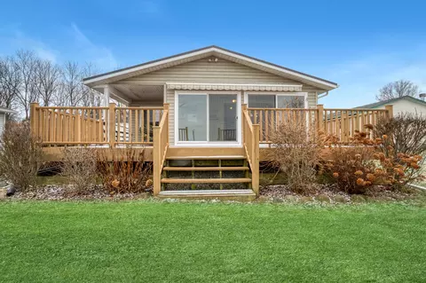 130 Charlevoix, Marquette, WI 53947