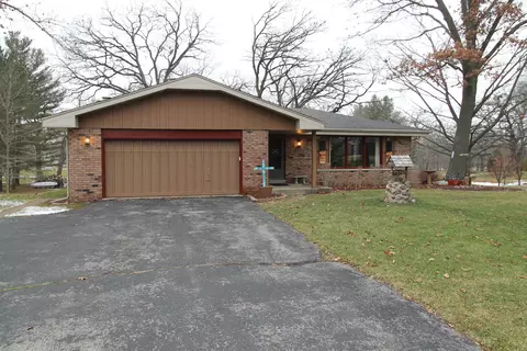 119 Oak, Burlington, WI 53105