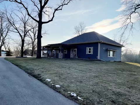 541 E Clay, Whitewater, WI 53190