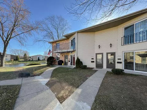 w169n11552 Biscayne #P-13, Germantown, WI 53022