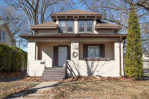 1202 6th, La Crosse, WI 54601