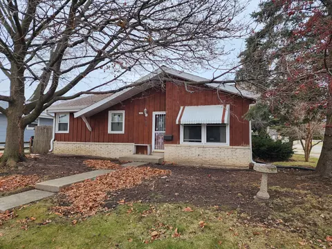 1887 22nd, Kenosha, WI 53140