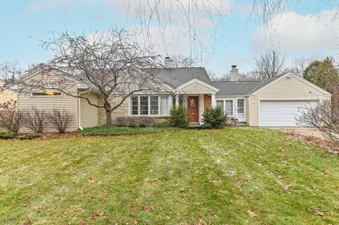 1011 Fairview, South Milwaukee, WI 53172
