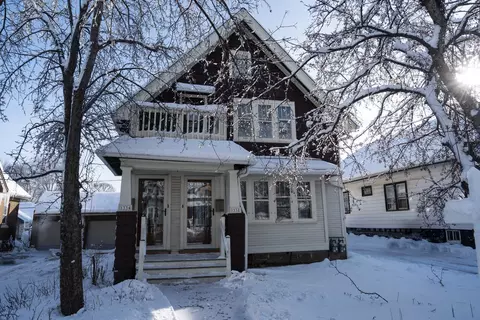 1332 N Hawley #1334, Milwaukee, WI 53208