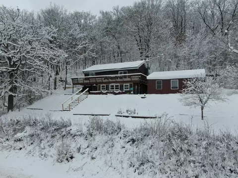 S7520 County Road U, Kickapoo, WI 54664
