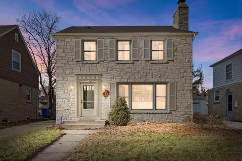 5341 N Shoreland, Whitefish Bay, WI 53217