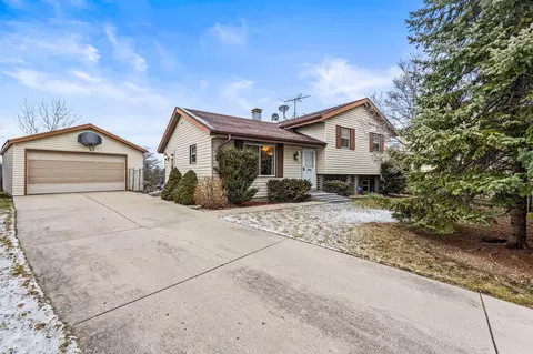 6971 N 77th, Milwaukee, WI 53223