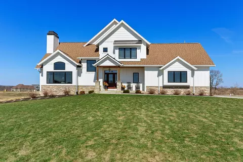 n1330 Overland Lane, Linn, WI 53147