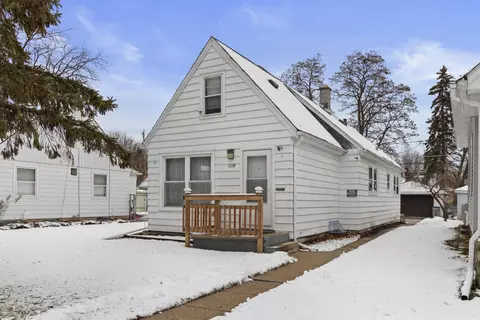 5738 N 38th, Milwaukee, WI 53209