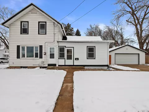 414 W Milwaukee, Watertown, WI 53094