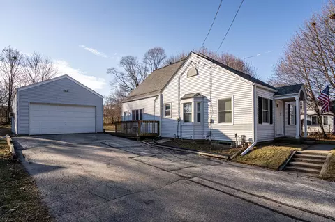 1909 Davidson, Waukesha, WI 53186