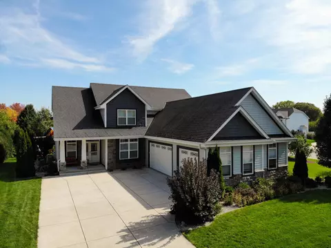 w220n3060 Greenwood, Waukesha, WI 53186
