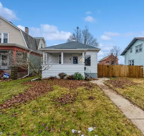 6610 25th, Kenosha, WI 53143