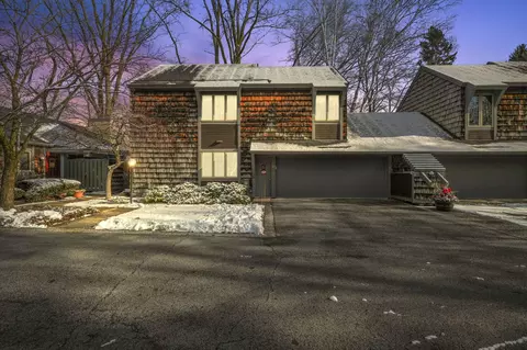97 Woodfield, Wind Point, WI 53402