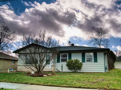 10507 W Rohr, Milwaukee, WI 53225