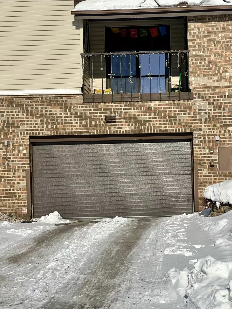 9034 W Lisbon 8, Milwaukee, WI 53222 14 Photos Movoto