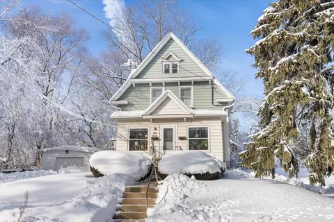 n68w5388 Columbia, Cedarburg, WI 53012