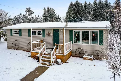 4222 Mirro, Manitowoc, WI 54220