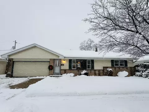 8629 W Hayes, West Allis, WI 53227