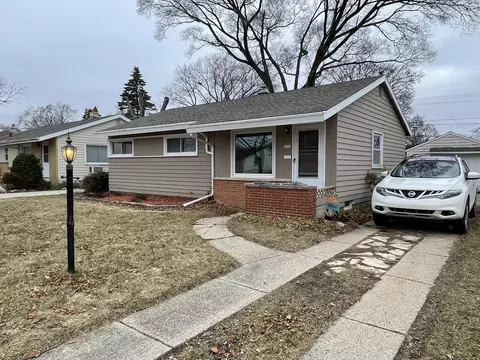 8504 W Arden, Milwaukee, WI 53225