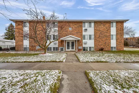 1106 S 7th #5, Sheboygan, WI 53081