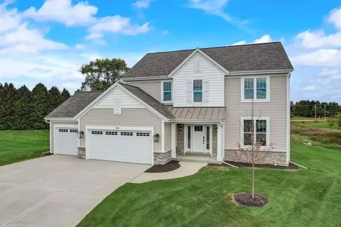 1910 N N Crk, Grafton, WI 53024