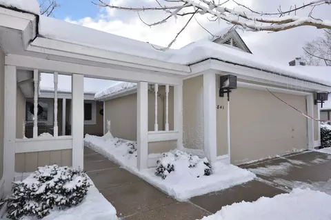 841 W Autumn Path, Bayside, WI 53217