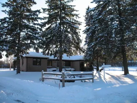 3929 W Johnson, Racine, WI 53405