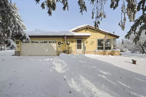 w854 Miramar Road, East Troy, WI 53120
