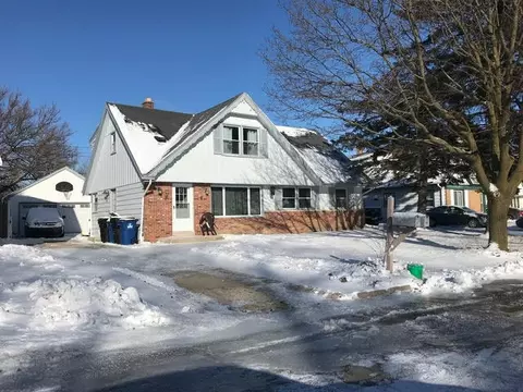 3743 Regency, Racine, WI 53402
