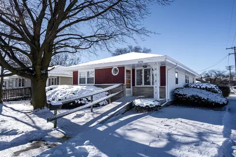 3658 10th, Racine, WI 53402