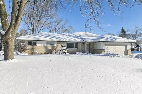 2824 S 128th, New Berlin, WI 53151