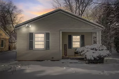7428 N Santa Monica, Fox Point, WI 53217