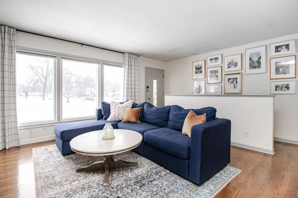 3645 Sunny Crst, Brookfield, WI 53005 45 Photos Movoto