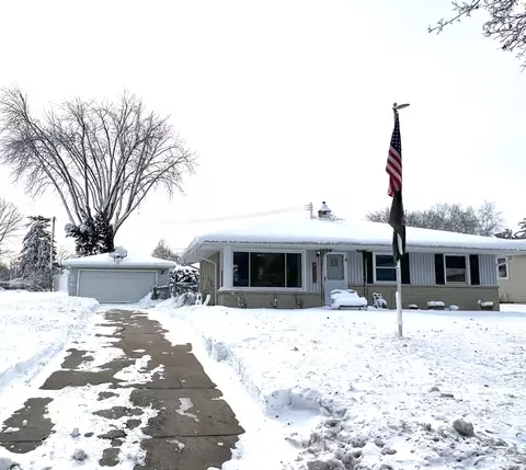 5649 S Madeline, Milwaukee, WI 53221