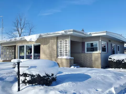 1016 South, Lomira, WI 53048