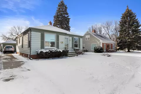 437 Wolff, Racine, WI 53402