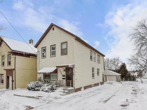 410 N 6th, Manitowoc, WI 54220