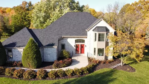 s82w23120 Artesian, Big Bend, WI 53103