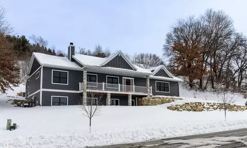 940 Stonebridge, Onalaska, WI 54650