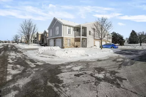 1216 N Sunnyslope #206, Mount Pleasant, WI 53406