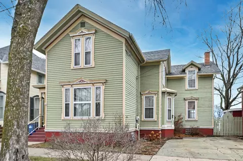 1307 Main, Racine, WI 53403