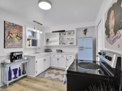 2231 Plymouth, Sheboygan, WI 53081