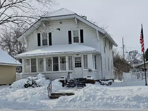 924 Lincoln, Manitowoc, WI 54220