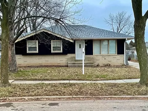 7112 W Cody, Milwaukee, WI 53223