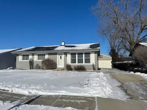 2744 83rd, Kenosha, WI 53143