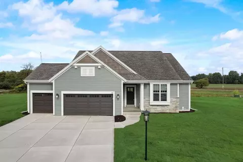 650 Twin Creeks, Dousman, WI 53118