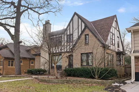 4621 N Murray, Whitefish Bay, WI 53211