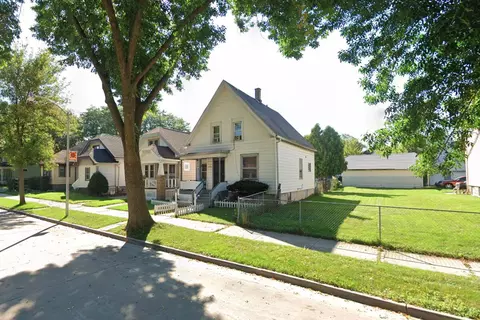 3915 Dr William Finlayson, Milwaukee, WI 53212